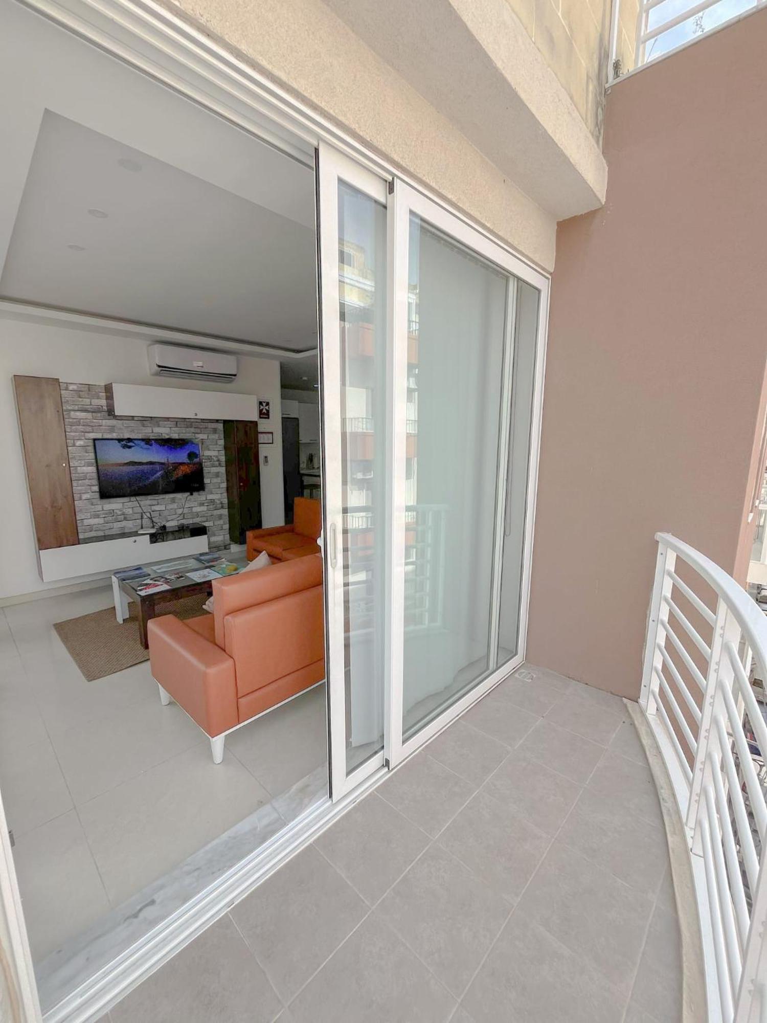 Apartament In Ta' Xbiex 3Br- 3 Min Yatch Marina Msida Dış mekan fotoğraf